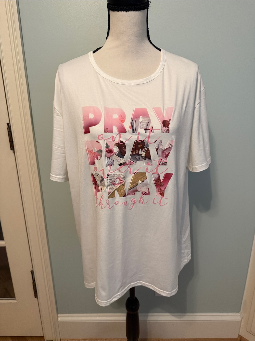 No Brand Name T-Shirt